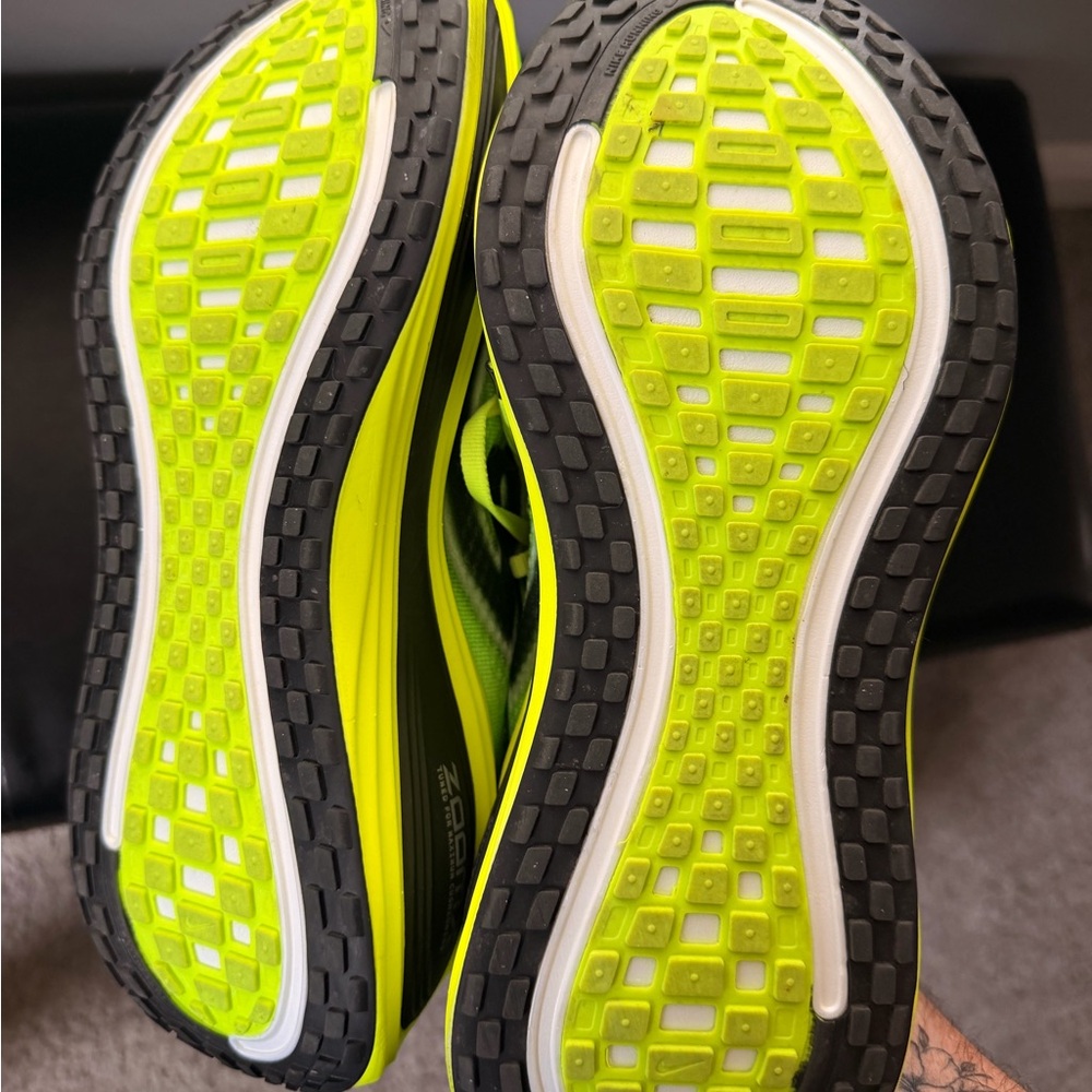 Nike Vomero Plus - Picture 4 of 4